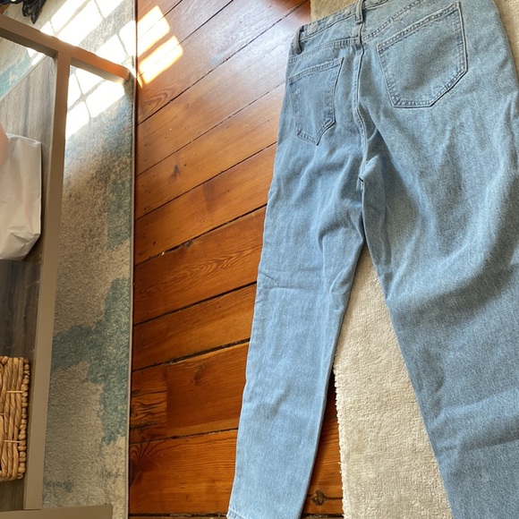 Misguided petite straight baggy jeans - Picture 4 of 4